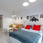 Luxury In City -3- Studio Bright & Secure Free Parking